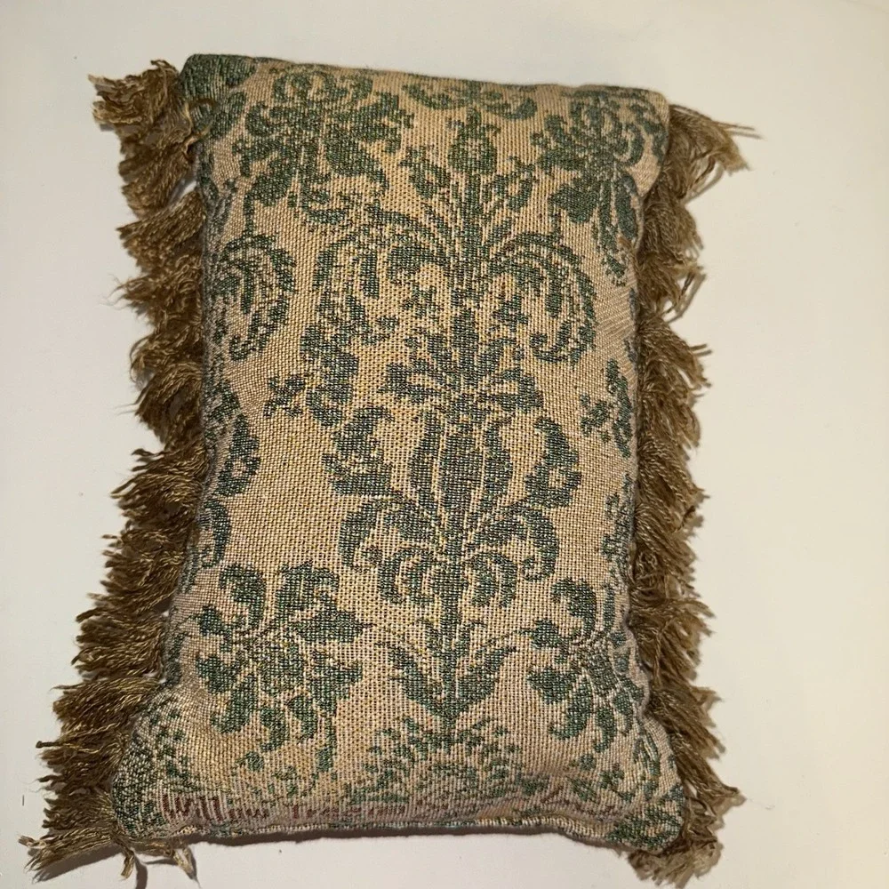Willow Tree Welcome Tapestry‎ Pillow 8x12